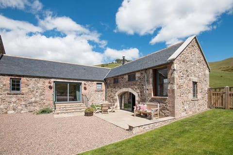 The Byre at Reedsford - rear aspect and garden area
