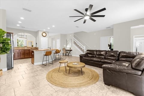 4193 Oakview Drive (2).jpg