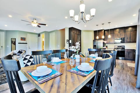 Dining Area with Seating for 8 with incredible views!