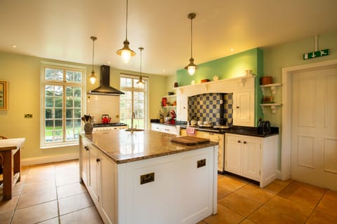 With surfaces so many can help with food preparation 