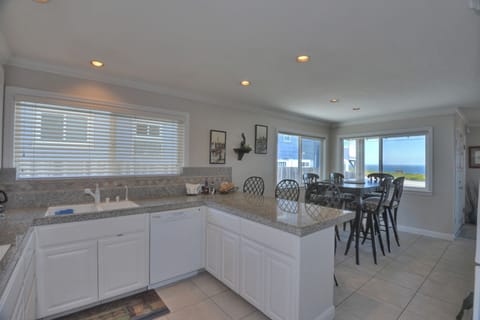 full kitchen offering all utensils and cook wear, spices