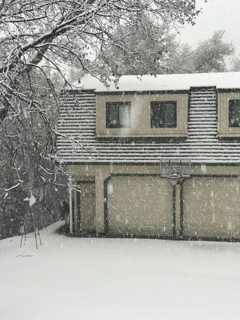 Entrance to studio above garage 