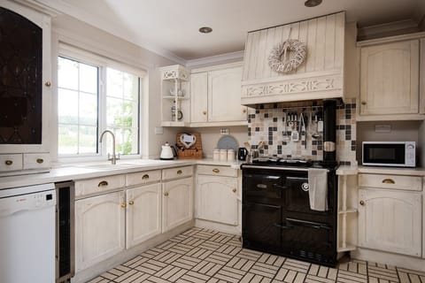 The Laurels - the kitchen area