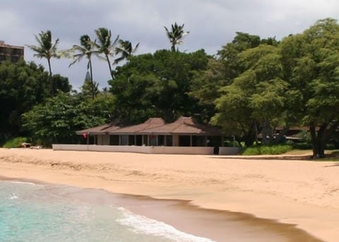 Maui Eldorado beach cabana