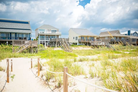 Beach Access / Exterior - Oceanfront (Summer time)