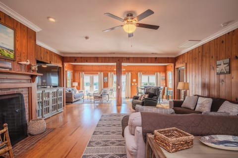 Living Room - 1st Level