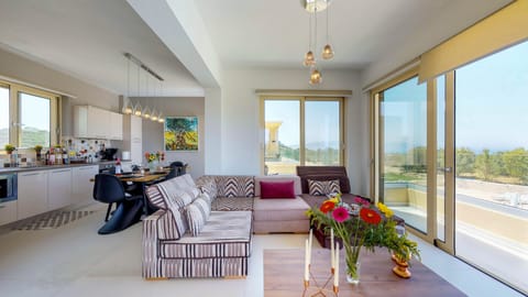 Liberty villa -kitchen and living room!