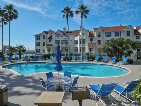 Resort Style Pool with lots of cah