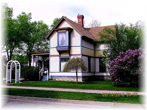 Nice, safe, quiet neighborhood!