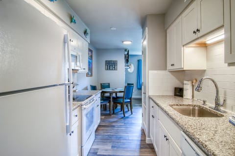 Indoor - Kitchen looking into Dining room