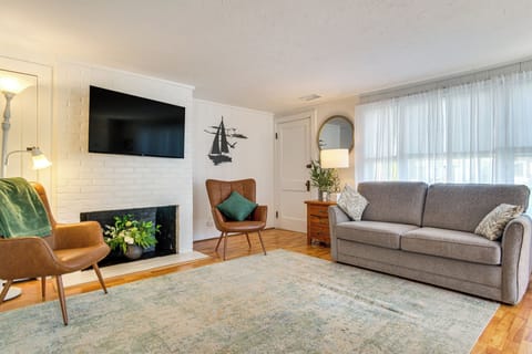 Centerville Vacation Rental | 2BR | 1BA | 675 Sq Ft | Stairs Required