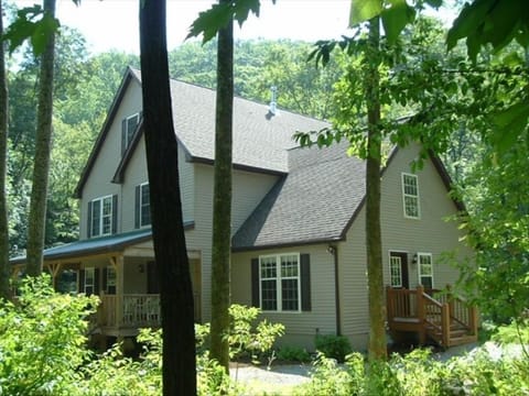 Cub Creek Mountain Getaway