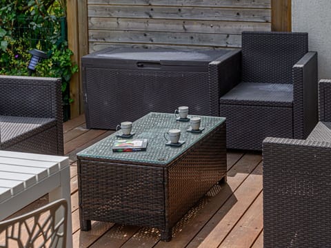 Furniture, Outdoor Furniture, Flowerpot, Garden, Outdoor Table, Patio, Houseplant, Chair, Coffee Table, Backyard