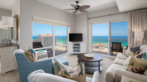 Living Area with Views of the Gulf