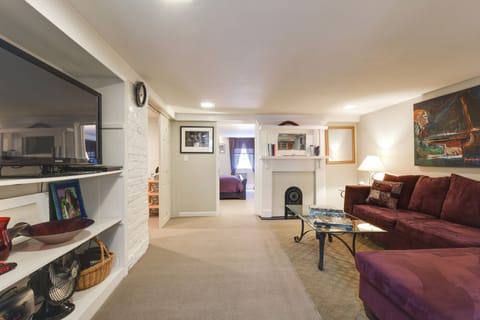 LIVING ROOM WITH VIEW OF MASTER BEDROOM