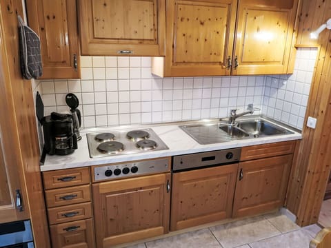 Cabinetry, Countertop, Property, Sink, Building, White, Kitchen Sink, Tap, Kitchen, Wood