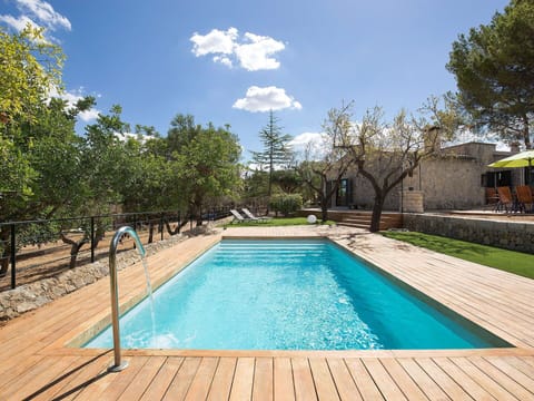 Swimming Pool, Property, Real Estate, House, Home, Residential Area, Estate, Sky, Leisure, Building