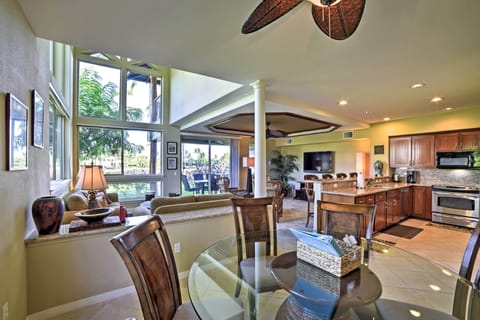Interior | Dining Area & Kitchen