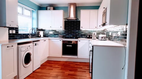 Fully- equipped kitchen 