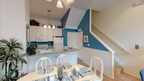 Open Kitchen/Dining Area