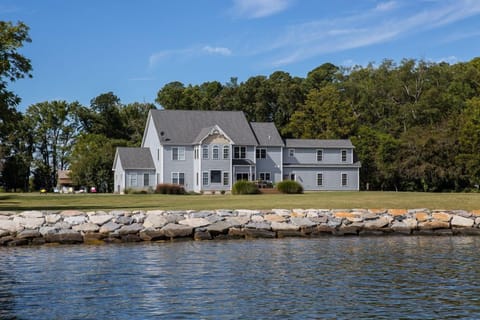 Front of home facing Choptank
