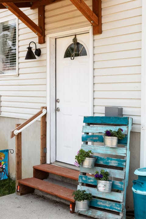 Entry to apartment.