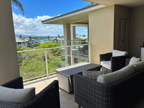 New lanai couch set perfect for an evening drink watching the stars