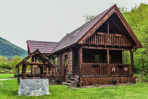 The back porch and balconies... and the hand dug well.