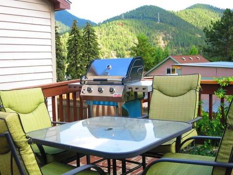 DECK WITH A VIEW AND A BAR-B-QUE GRILL