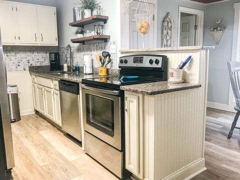 Fully equipped kitchen