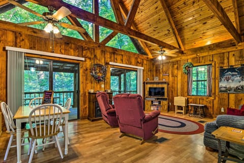 Tellico Plains Vacation Rental | 1BR | 1BA | 1,200 Sq Ft | Stairs Required