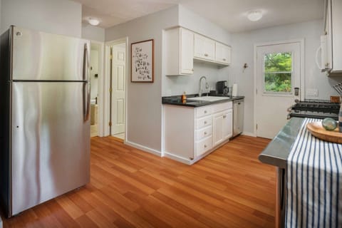 Main level bathrooms near kitchen and dining