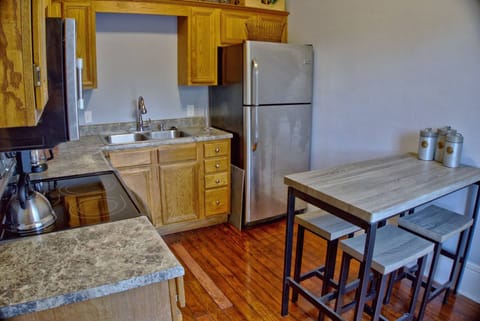 Full Kitchen 2 (2nd Floor)