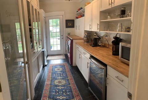 Laundry room pantry 1/2 bath 