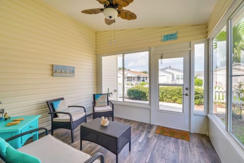 Screened-In Lanai | 55+ Community