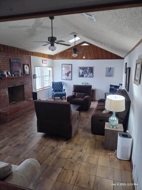 IMG 20251209 120302320 HDR[1]