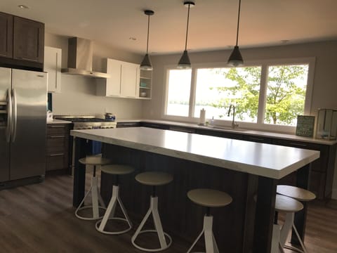 Huge island with lots of seating