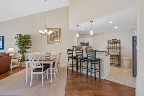 Dining Area and Bar Seating