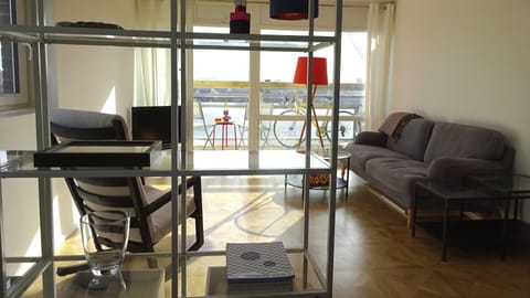 Space, light and a big sofa