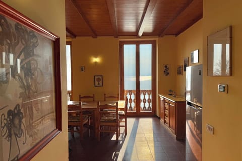 Common area (corridors, hall)