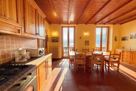 Kitchen and dining area