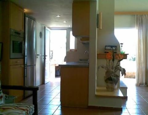 Kitchen & Living room