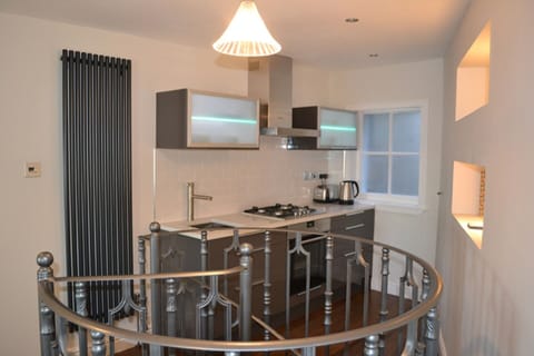 Harbour Cottage kitchen