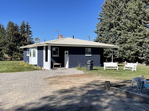 Parking area and access to property