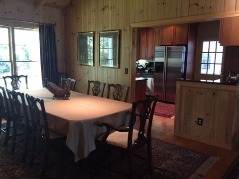 kitchen/ dining room