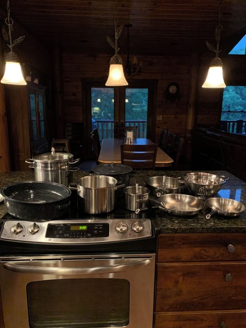 Stainless steel stove/oven