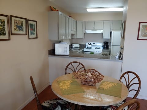 Dining & renovated kitchen