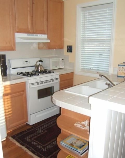 Everything for the cook.