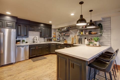 Plenty of kitchen space for meals