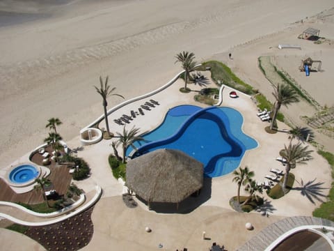 The negative edge pool, kids pool, palapa, spa and beach